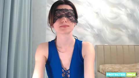 Snapshot of alica_webcam chatting on May 2, 8:03 pm Alice online show from May 2, 8:03 pm