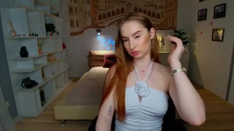 Snapshot of alicafoxis chatting on July 9, 5:39 pm Alica online show from July 9, 5:39 pm