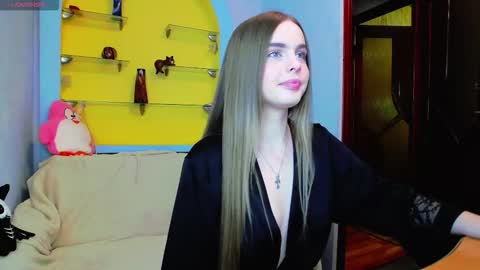 alice online show from March 5, 10:17 pm