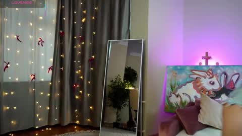 Alicia online show from January 15, 11:15 am