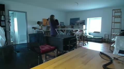 Alice online show from December 3, 9:00 am