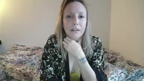 Alice online show from December 5, 2:55 pm