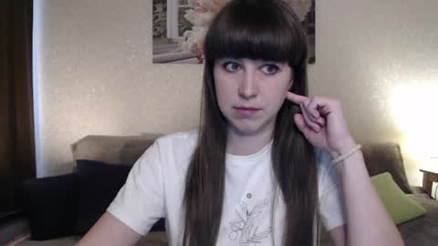 Snapshot of alice_59 chatting on April 24, 10:39 am alice_59 online show from April 24, 10:39 am