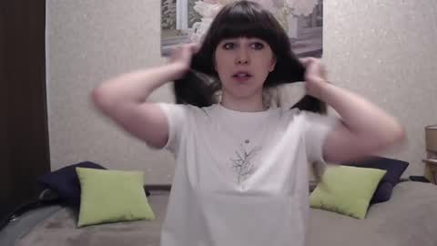 Snapshot of alice_59 chatting on May 21, 12:12 pm alice_59 online show from May 21, 12:12 pm