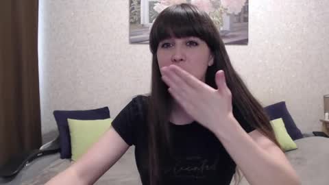Snapshot of alice_59 chatting on May 26, 10:55 am alice_59 online show from May 26, 10:55 am
