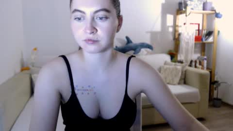 Alice online show from November 15, 8:16 pm