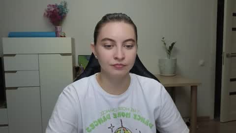 Alice online show from December 16, 4:45 pm