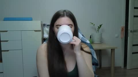 Alice online show from March 23, 5:17 pm