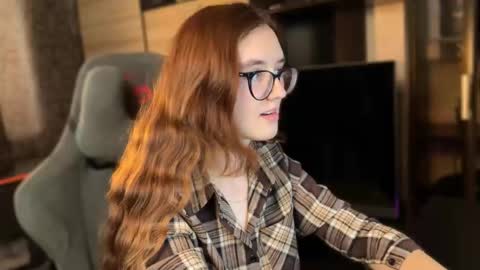 Hey Im Alice  online show from October 18, 9:21 am