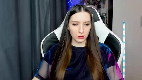 Alice online show from December 16, 12:54 pm