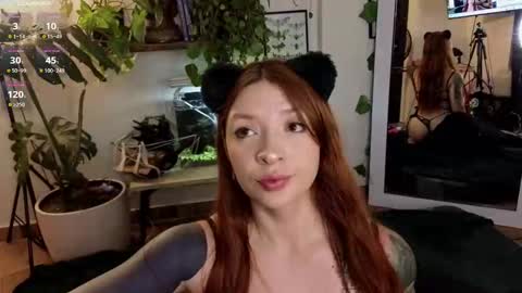 Alicia online show from October 7, 1:58 am