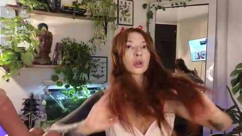 Alicia online show from November 4, 11:59 pm