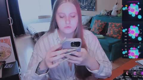 Alice 3 online show from April 5, 10:01 am