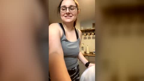 Snapshot of alice_edens chatting on March 22, 7:17 pm Alice Edens online show from March 22, 7:17 pm