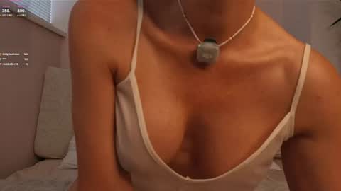 Snapshot of alice_eva chatting on July 28, 3:21 pm alice_eva online show from July 28, 3:21 pm