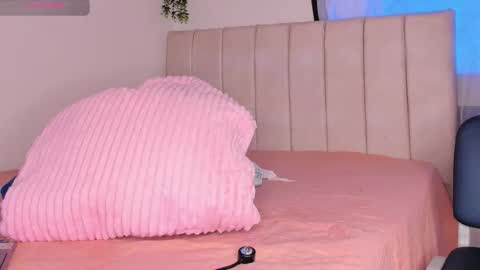 ALICE    Alice guzman online show from November 16, 4:23 pm