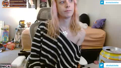 Alice Hatchette online show from November 13, 4:39 pm