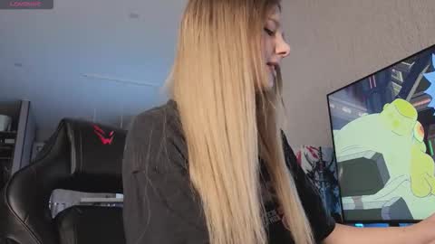 My name is Alice find out about me in the Fansly  online show from October 26, 2:45 pm