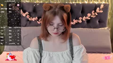 Snapshot of alice_langley chatting on November 18, 11:25 am Alice 3 online show from November 18, 11:25 am