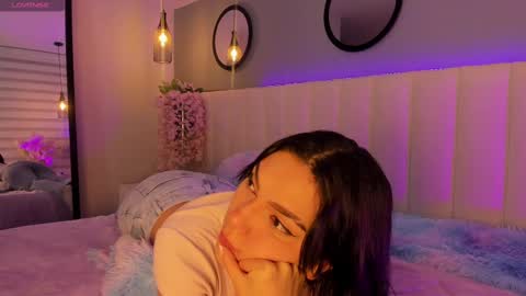 alice_lodge online show from September 13, 3:06 am