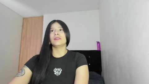 alice and amber online show from March 4, 4:20 pm