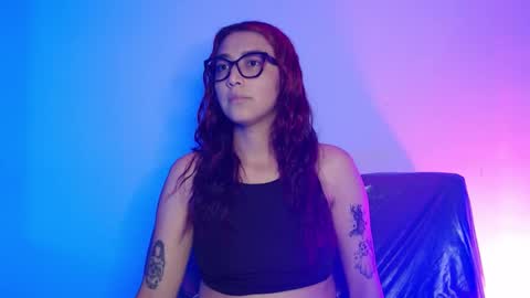 Snapshot of alice_phantom chatting on February 7, 11:30 pm online show from February 7, 11:30 pm