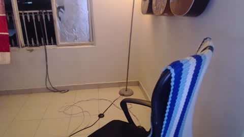 Alicia Aldara online show from December 2, 9:36 am