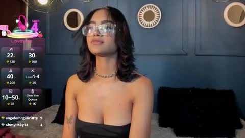 Snapshot of alice_simmons chatting on September 24, 4:32 pm alice_simmons online show from September 24, 4:32 pm