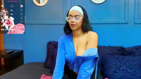 Snapshot of alice_simmons chatting on November 3, 12:39 pm alice_simmons online show from November 3, 12:39 pm