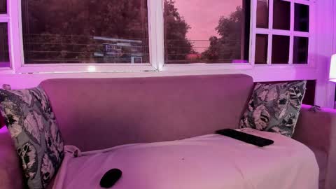 alice_simpson1 online show from September 28, 11:48 am