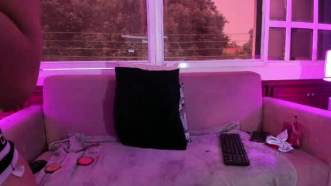 alice_simpson1 online show from October 4, 11:41 am