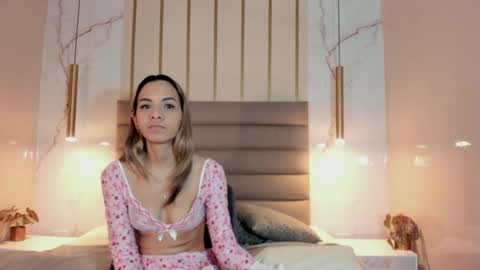 alice_simpson1 online show from October 6, 11:51 am