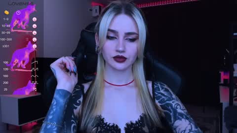 Snapshot of alice_specter chatting on January 23, 5:42 pm Alice online show from January 23, 5:42 pm