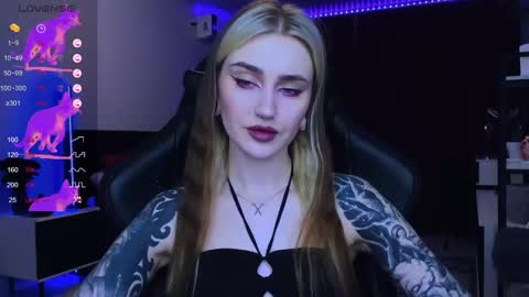 Snapshot of alice_specter chatting on February 16, 5:59 pm Alice online show from February 16, 5:59 pm