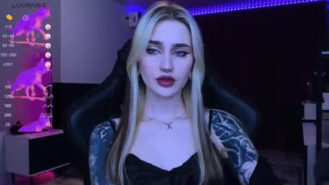 Snapshot of alice_specter chatting on February 27, 5:47 pm Alice online show from February 27, 5:47 pm