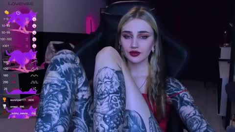 Snapshot of alice_specter chatting on March 11, 9:04 pm Alice online show from March 11, 9:04 pm