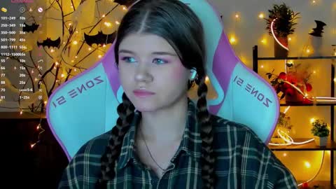 Alice online show from October 27, 10:36 pm