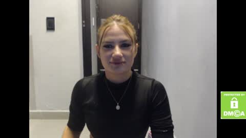 Snapshot of alice_trinity chatting on January 15, 4:43 pm Alice online show from January 15, 4:43 pm