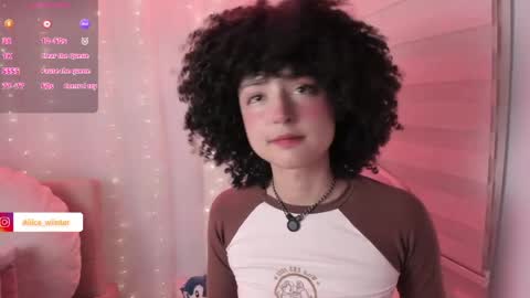 Alice  online show from April 6, 6:09 pm