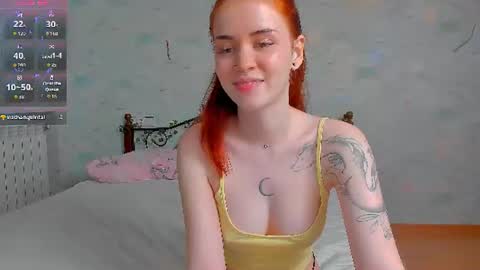 Snapshot of alice_with_freckles chatting on June 18, 10:30 am Alice online show from June 18, 10:30 am