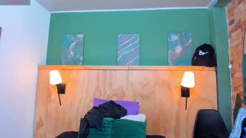 Alice and Asia online show from January 7, 9:06 pm