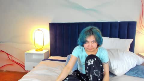 AliceBalm online show from May 31, 3:52 pm