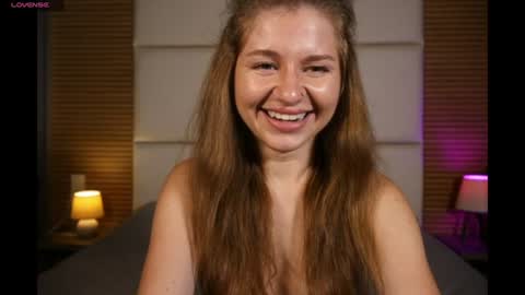 Snapshot of alicebellamy chatting on July 23, 1:58 am Alice online show from July 23, 1:58 am