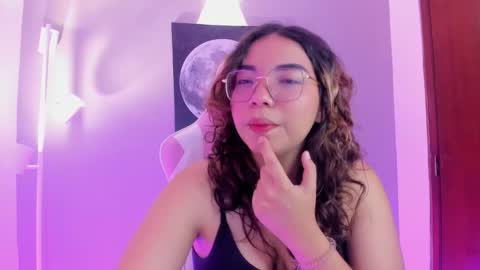alicecamxxx online show from September 9, 12:05 pm