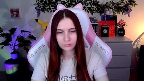 alicecharmy online show from March 11, 3:18 pm