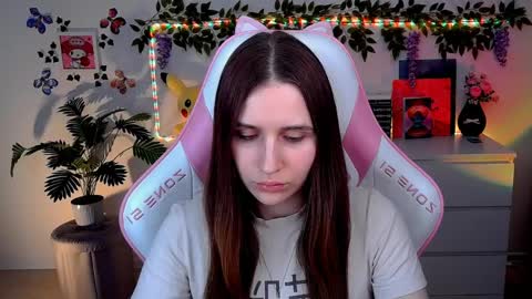 alicecharmy online show from April 3, 3:43 pm