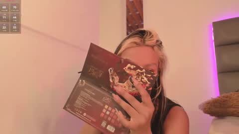 Alice  online show from November 11, 11:43 am