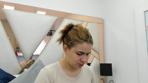 AliceCruz online show from June 3, 12:08 pm