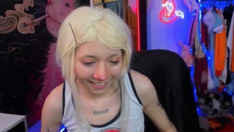 Snapshot of alicedangerxx chatting on February 28, 7:48 pm Alice Danger online show from February 28, 7:48 pm