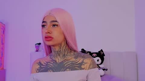 Alice  online show from November 2, 4:09 pm